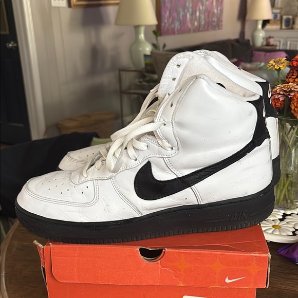 Nike Air Force 1 High-Top White and Black Sneakers - Picture 3 of 9